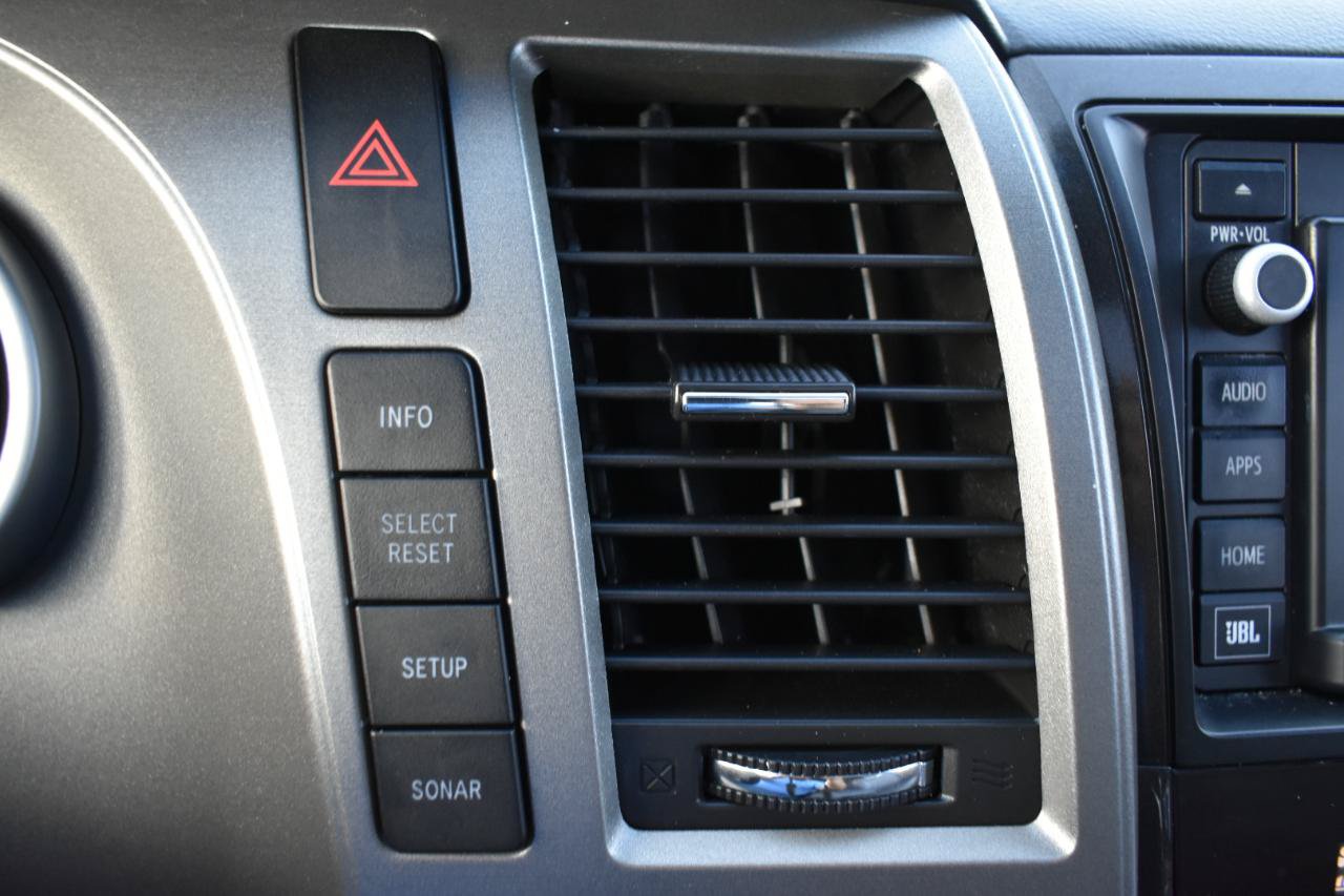 Used 2014 Toyota Sequoia Platinum RWD image 23