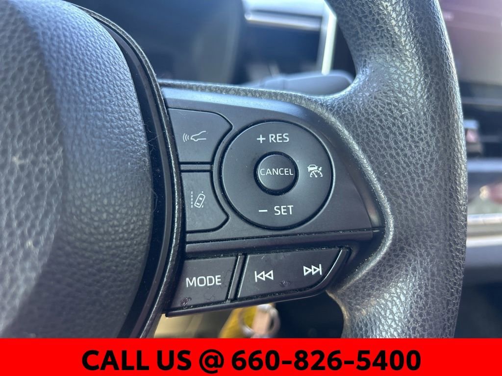 Used 2021 Toyota Corolla LE FWD image 10
