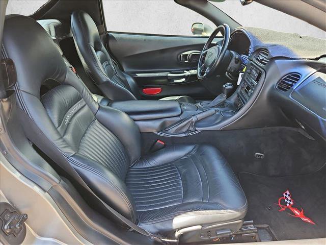 Used 2001 Chevrolet Corvette Convertible w/ Preferred Equipment Group2 RWD image 22