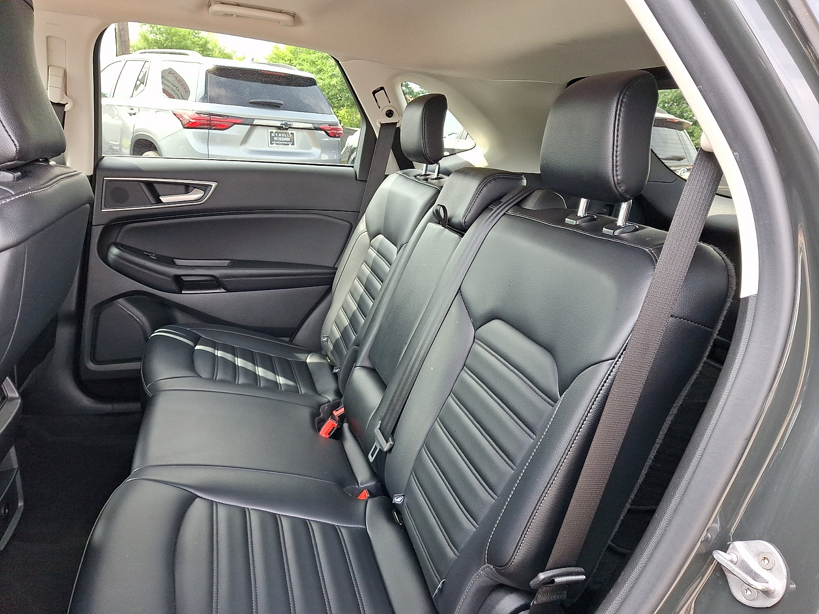 Used 2024 Ford Edge SEL AWD/4WD image 12