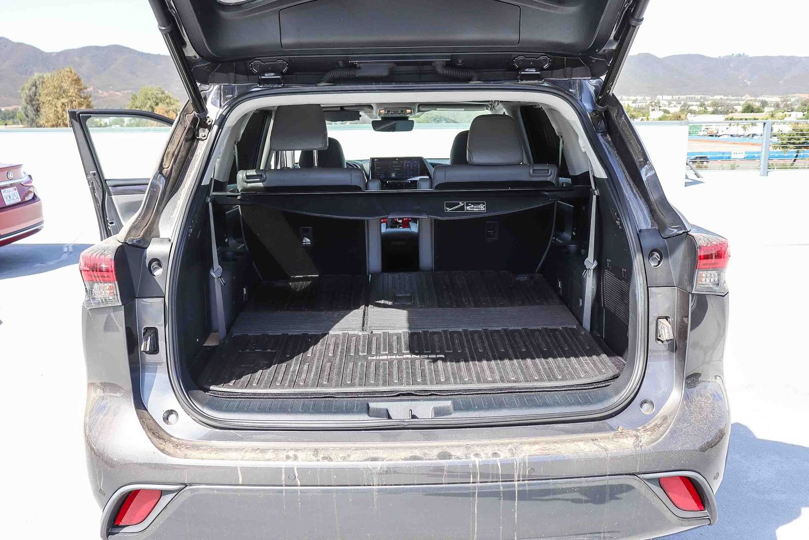 Used 2022 Toyota Highlander Limited AWD/4WD image 14