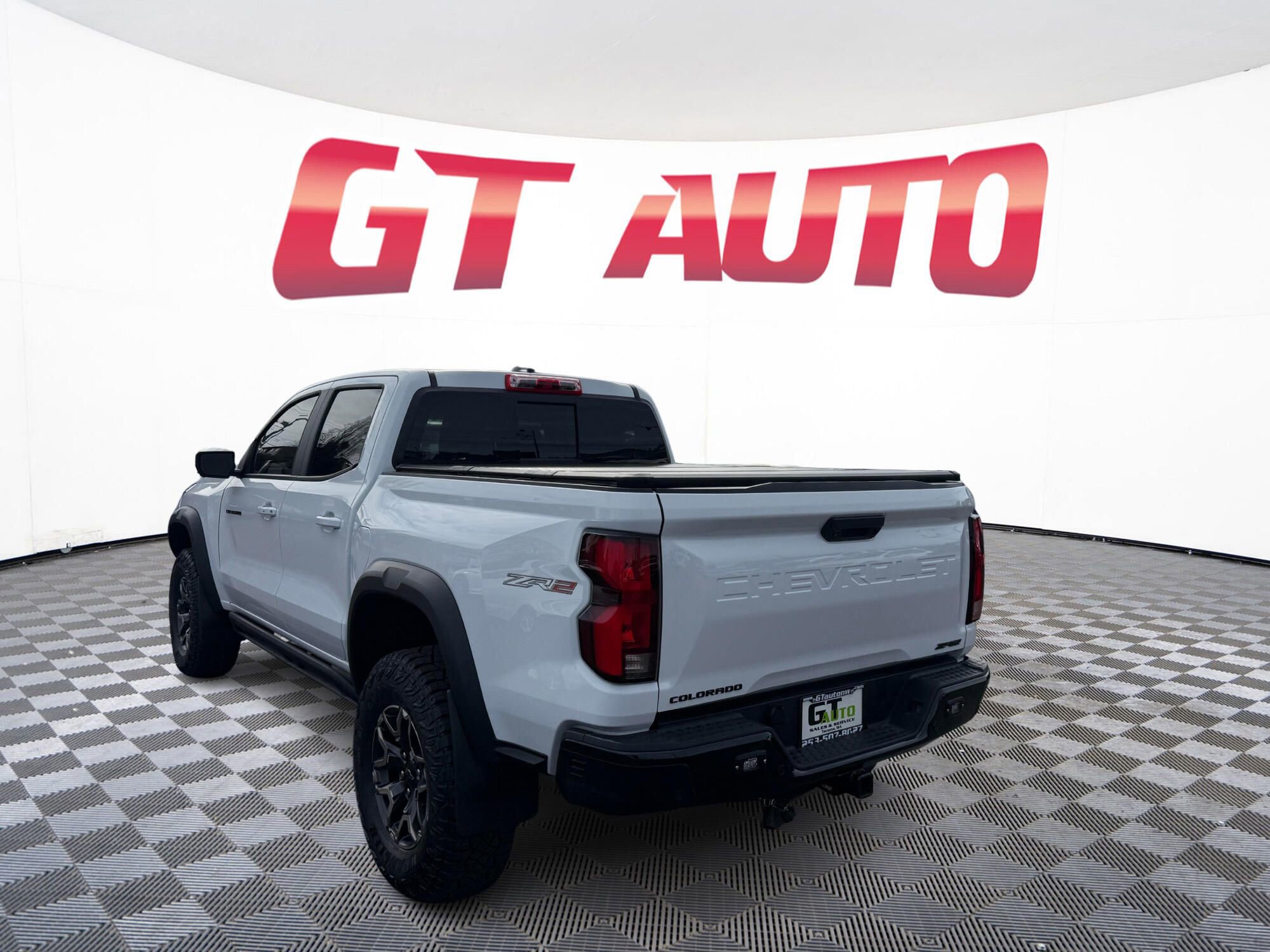 Used 2024 Chevrolet Colorado ZR2 w/ Technology Package image 5