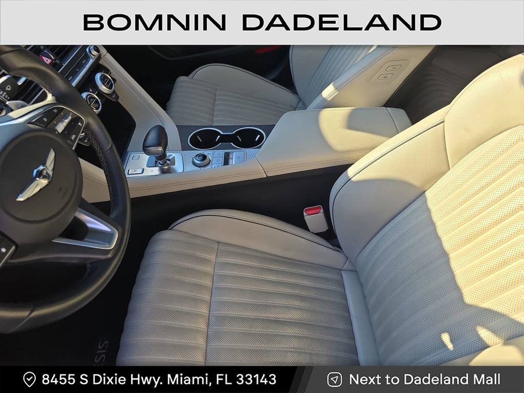 Used 2023 Genesis G70 3.3T w/ Sport Advanced Package image 12