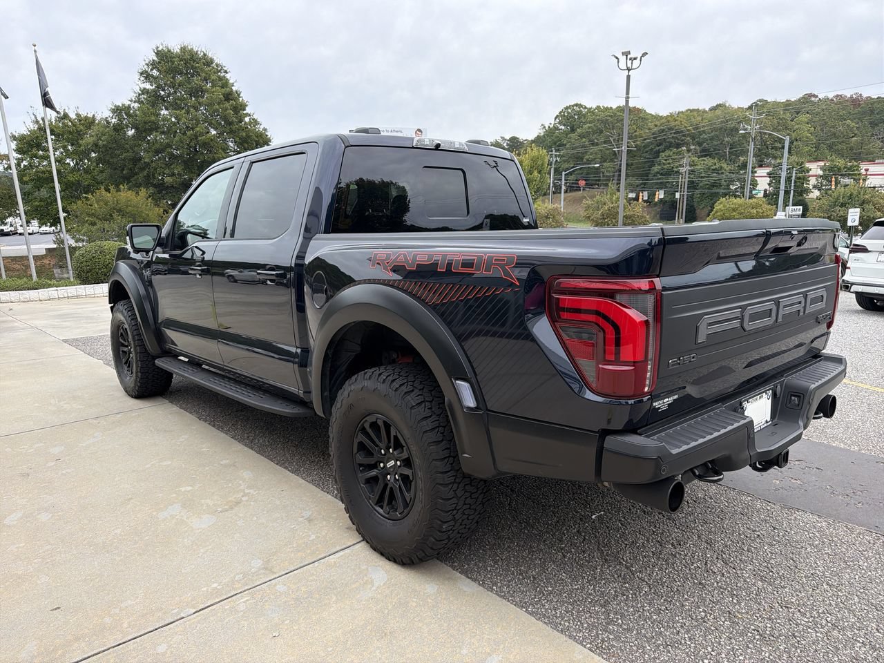 Used 2025 Ford F150 Raptor AWD/4WD image 9
