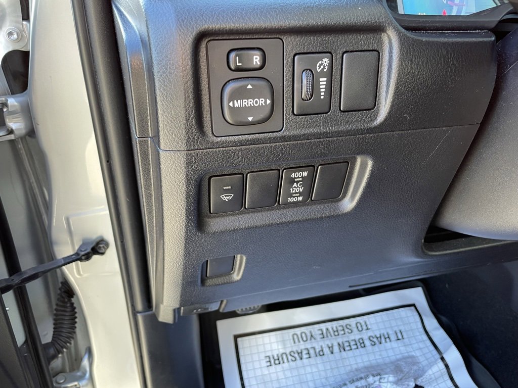 Used 2018 Toyota 4Runner SR5 image 12