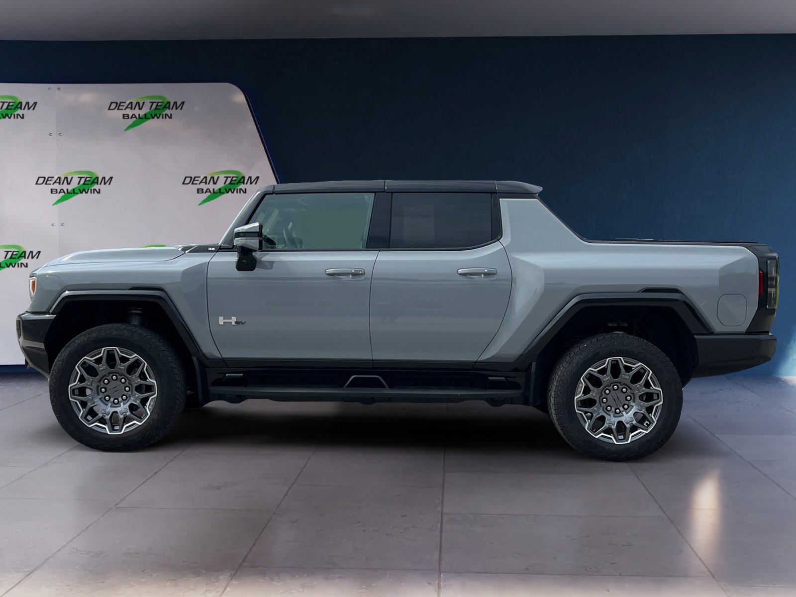 Used 2025 GMC Hummer EV 3X image 4