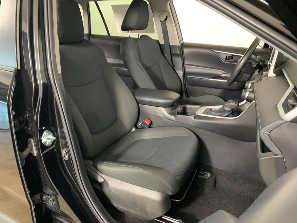 Used 2024 Toyota RAV4 LE image 36