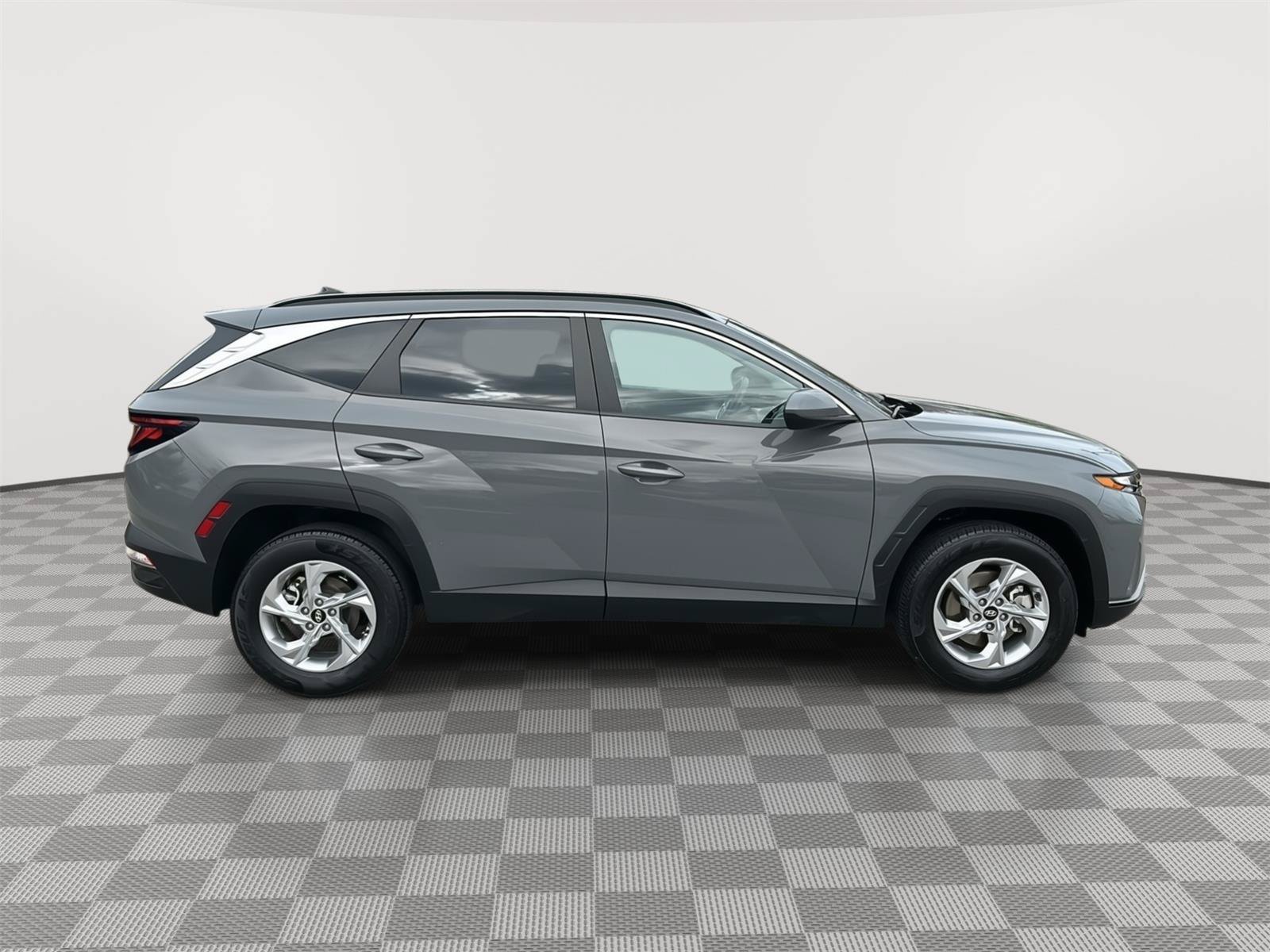 Certified 2024 Hyundai Tucson SEL AWD/4WD image 4