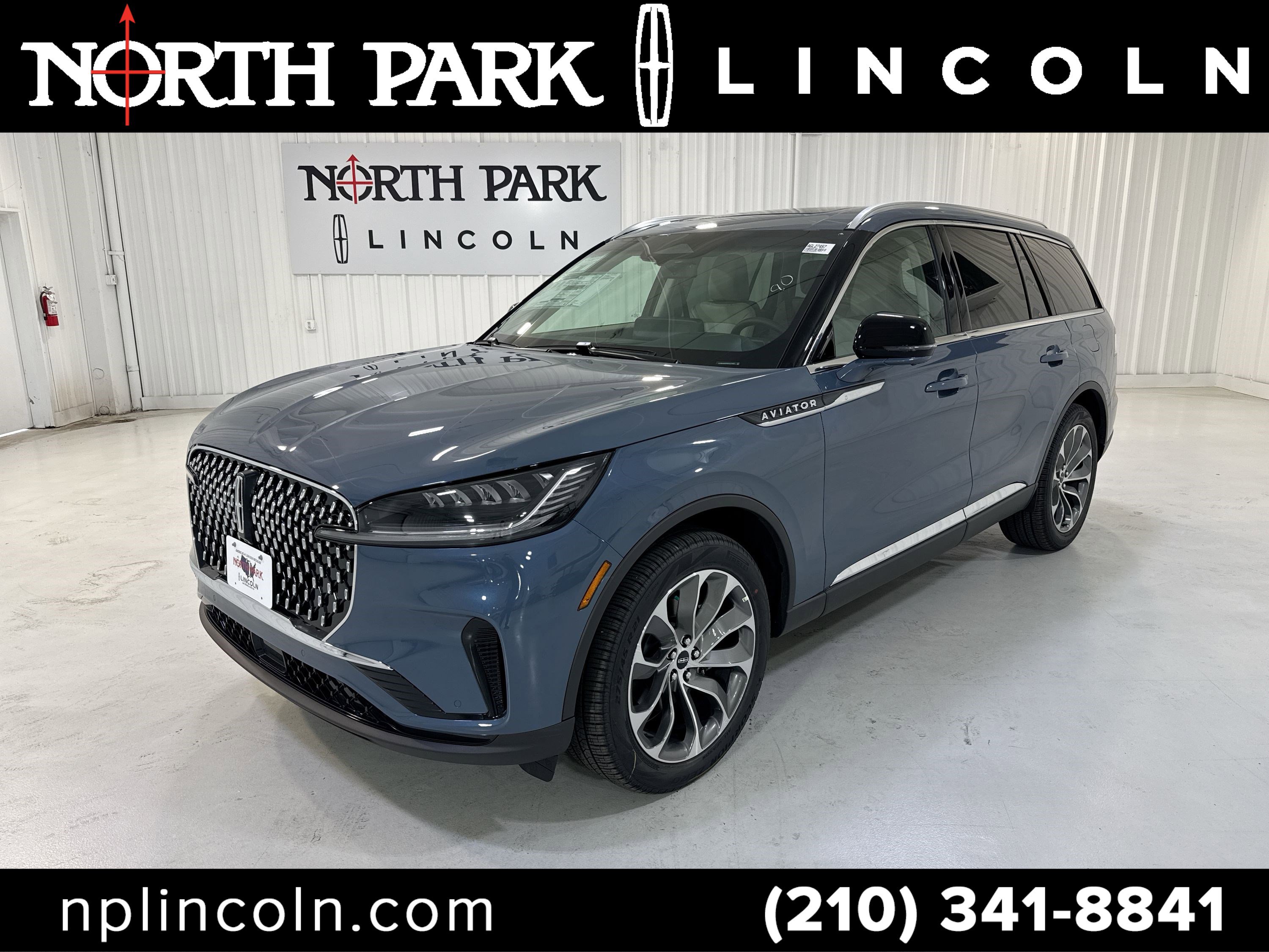 New 2025 Lincoln Aviator 2WD