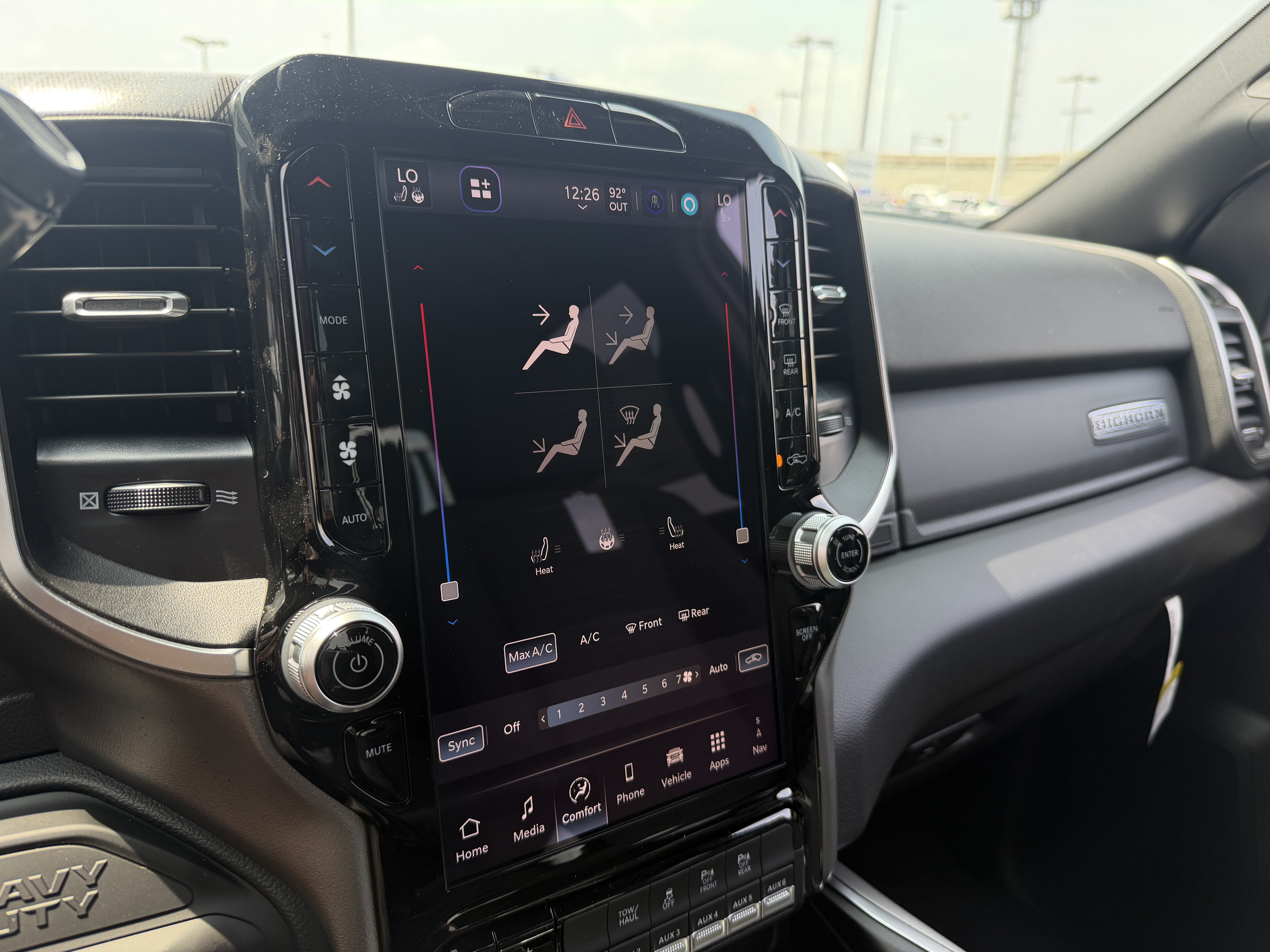 New 2026 RAM 2500 Big Horn AWD/4WD image 40