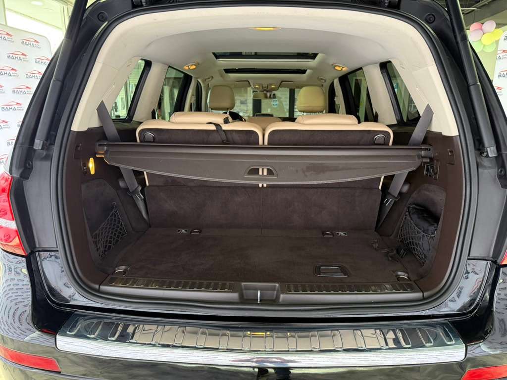 Used 2019 Mercedes-Benz GLS 450 4MATIC image 46