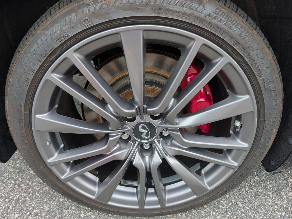 Used 2017 INFINITI Q60 Red Sport 400 AWD/4WD image 7