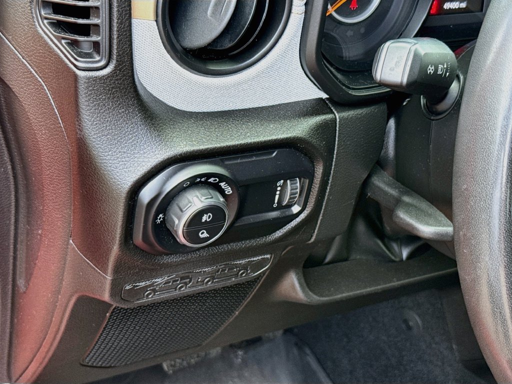 Used 2024 Jeep Gladiator Sport AWD/4WD image 11