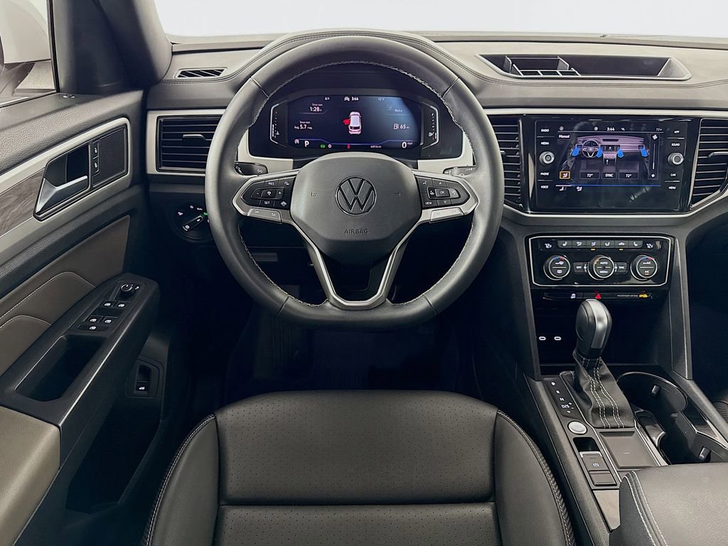 Used 2023 Volkswagen Atlas Cross Sport SE w/ Panoramic Sunroof Package image 24