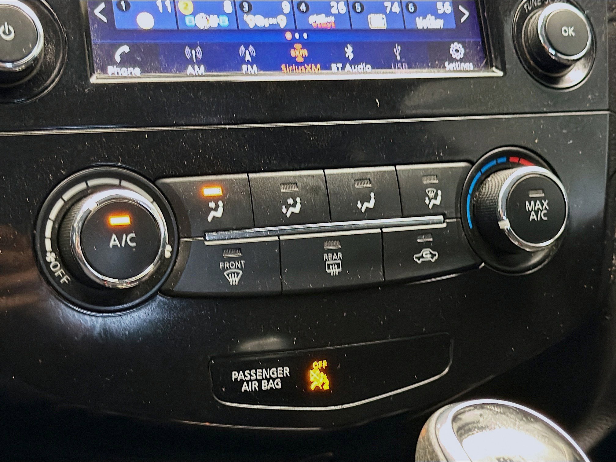 Used 2019 Nissan Rogue S image 10