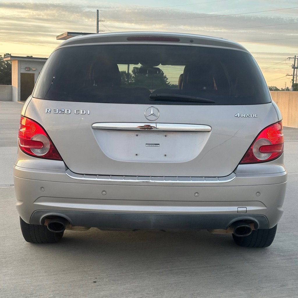 Used 2008 Mercedes-Benz R 320 CDI 4MATIC image 5