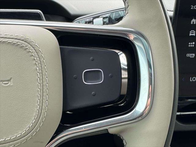 Used 2025 Lincoln Nautilus Reserve w/ Jet Appearance Package image 22