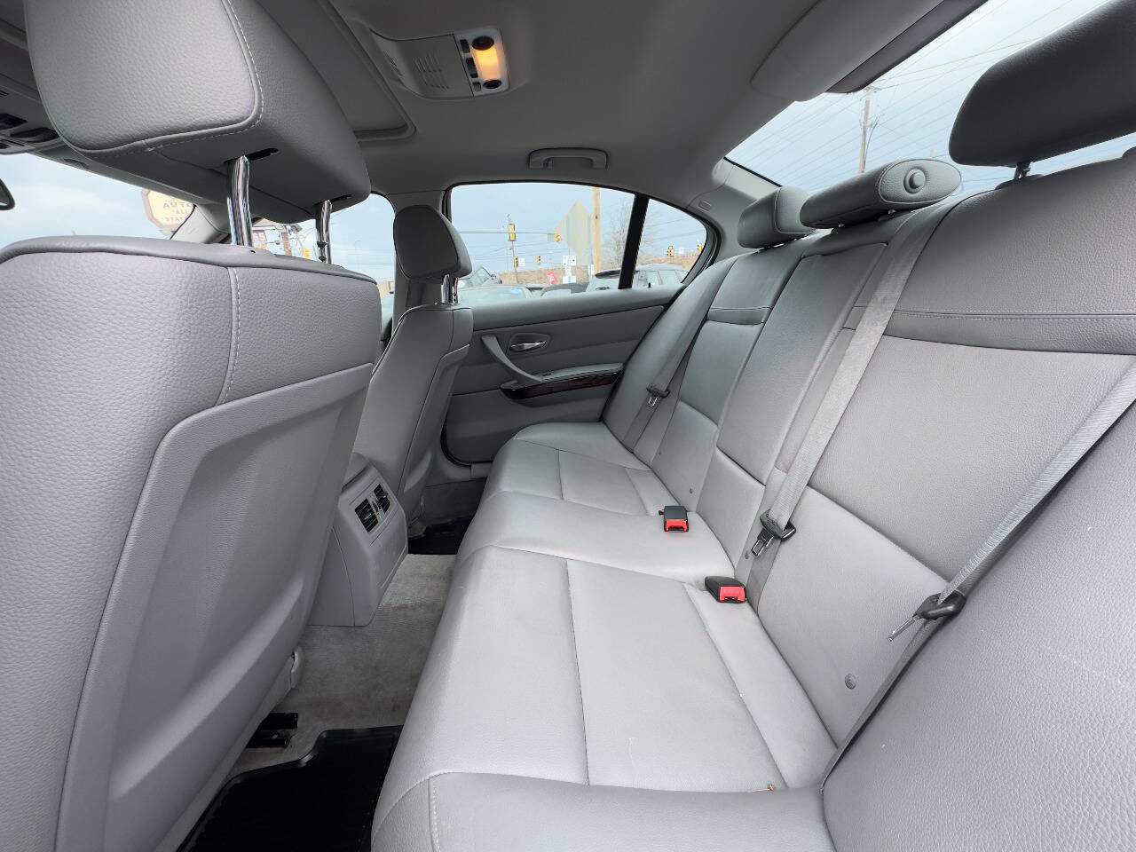 Used 2011 BMW 328i xDrive Sedan w/ Premium Pkg image 11