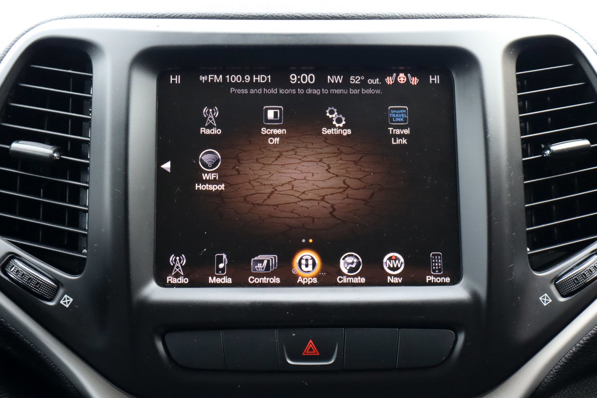 Used 2015 Jeep Cherokee Trailhawk w/ Comfort/Convenience Group AWD/4WD image 26