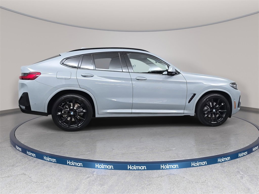 Used 2023 BMW X4 xDrive30i w/ M Sport Package image 5