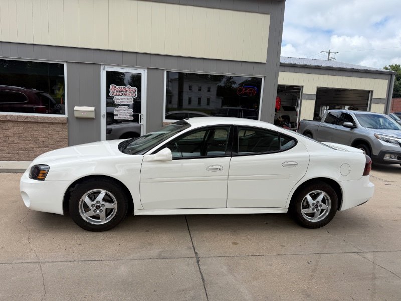 Used 2004 Pontiac Grand Prix GT2 FWD image 1