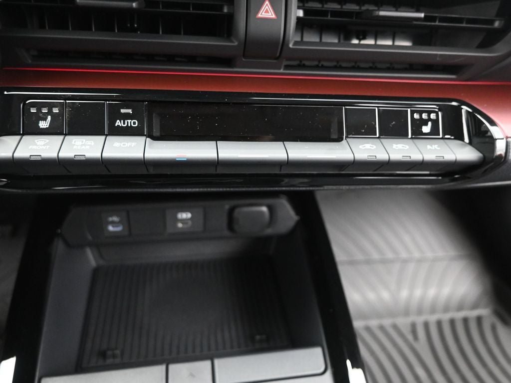 New 2026 Toyota Prius Plug-In Hybrid FWD image 32