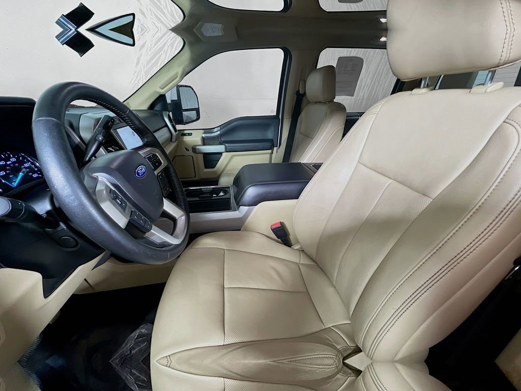 Used 2020 Ford F450 Lariat image 16