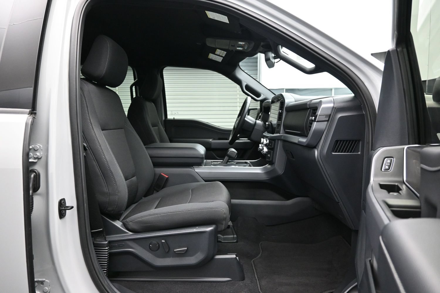 Used 2026 Ford F150 XLT w/ Equipment Group 302A MID RWD image 13