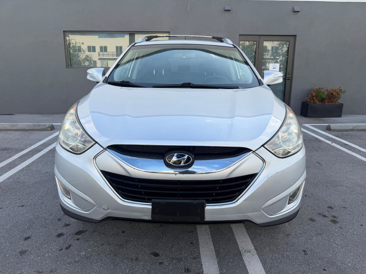 Used 2012 Hyundai Tucson Limited FWD image 6
