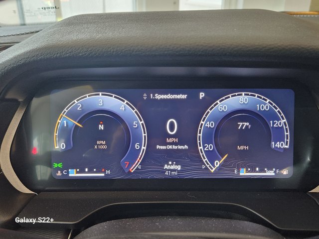 New 2024 Jeep Grand Cherokee L Altitude AWD/4WD image 21