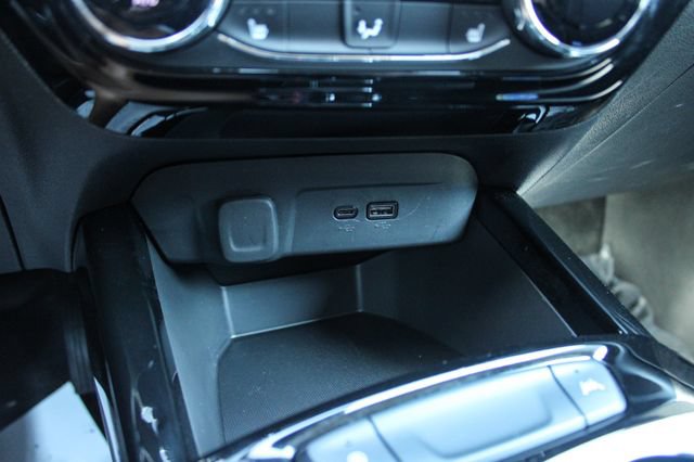 Used 2024 Chevrolet Trax LT w/ Driver Confidence Package FWD image 18