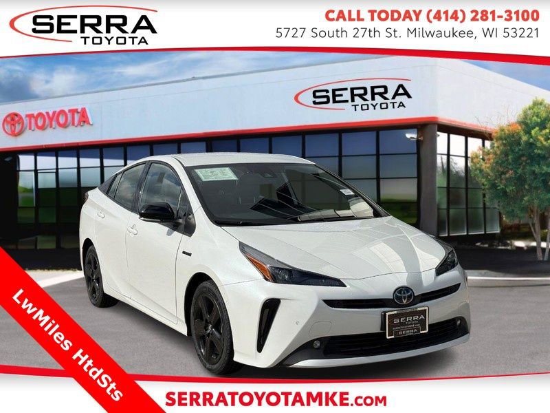Used 2021 Toyota Prius XLE FWD image 1