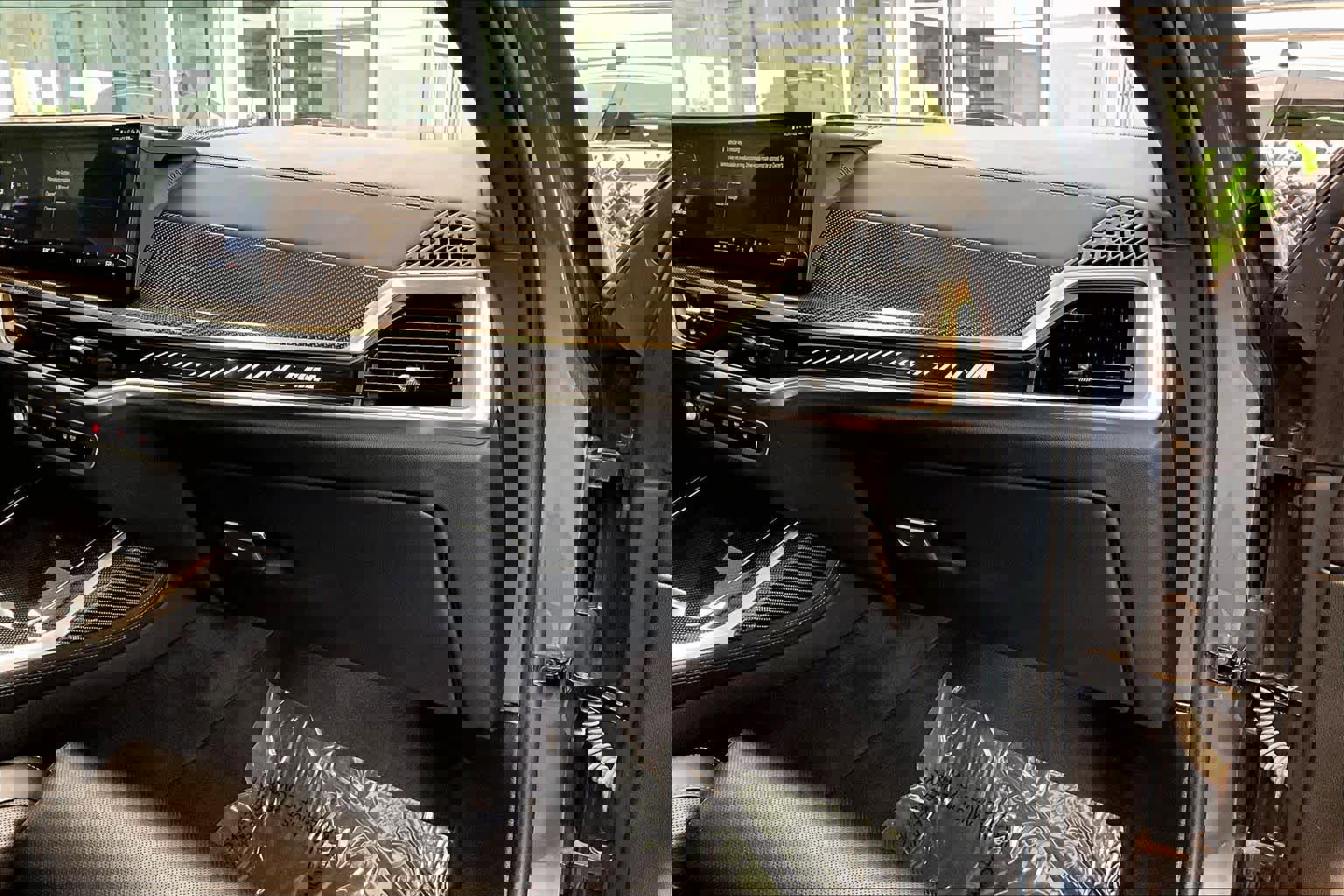 Used 2025 BMW X7 M60i image 19