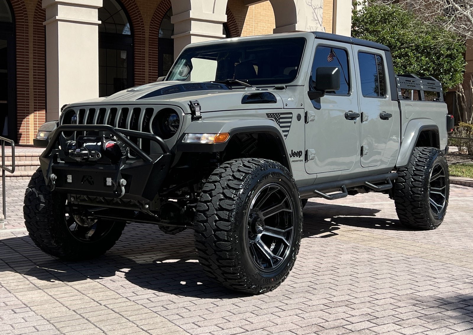 Used 2021 Jeep Gladiator Overland w/ Popular Equipment Package AWD/4WD image 2