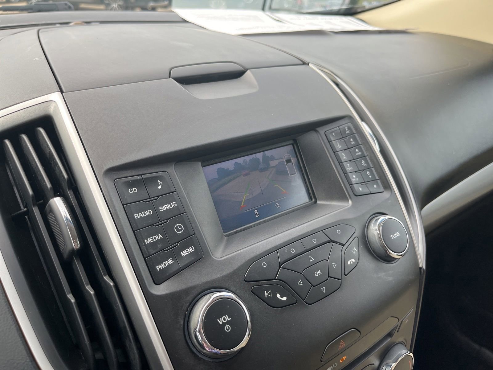 Used 2016 Ford Edge SEL FWD image 19