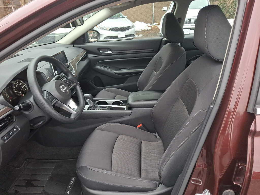 Used 2024 Nissan Altima 2.5 SV image 22