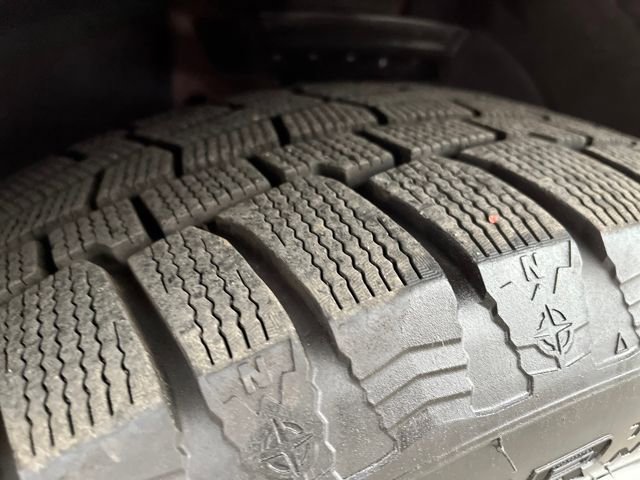 Used 2020 Chevrolet Equinox Premier image 19