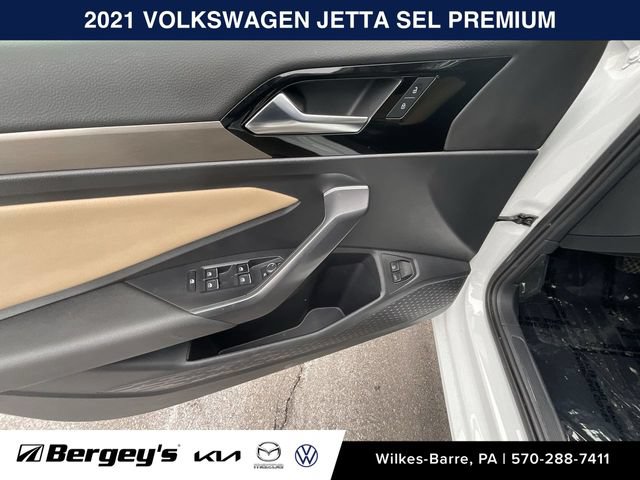 Certified 2021 Volkswagen Jetta SEL Premium FWD image 6