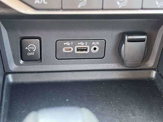 Used 2025 Nissan Sentra SV FWD image 14