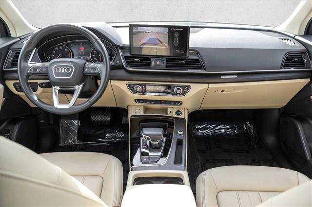 Used 2023 Audi Q5 2.0T Premium w/ Convenience Package AWD/4WD image 20