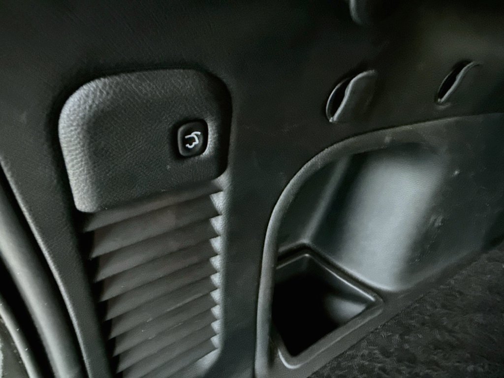 Used 2021 Jeep Grand Cherokee Laredo X RWD image 31
