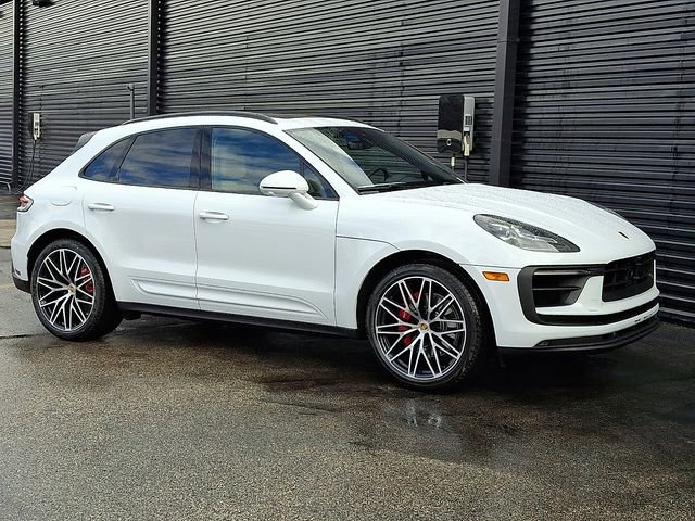 Certified 2026 Porsche Macan S AWD/4WD image 9