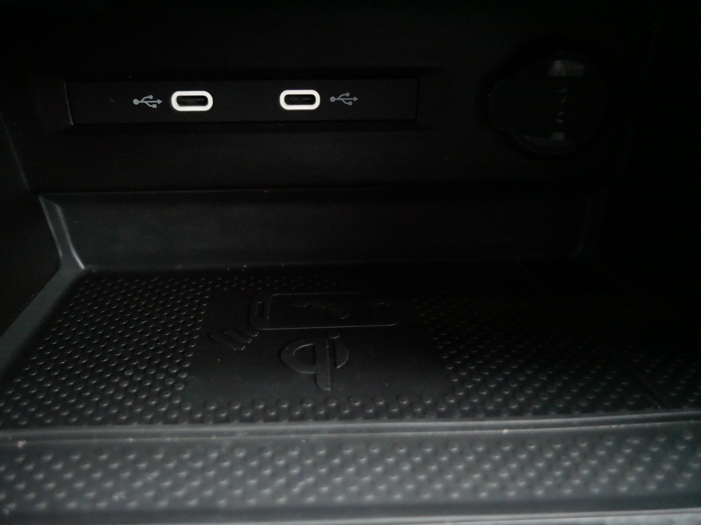 Certified 2023 Volkswagen Taos SE w/ Panoramic Sunroof Package image 30