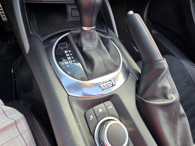 Used 2020 FIAT 124 Spider Abarth w/ Convenience Group image 21