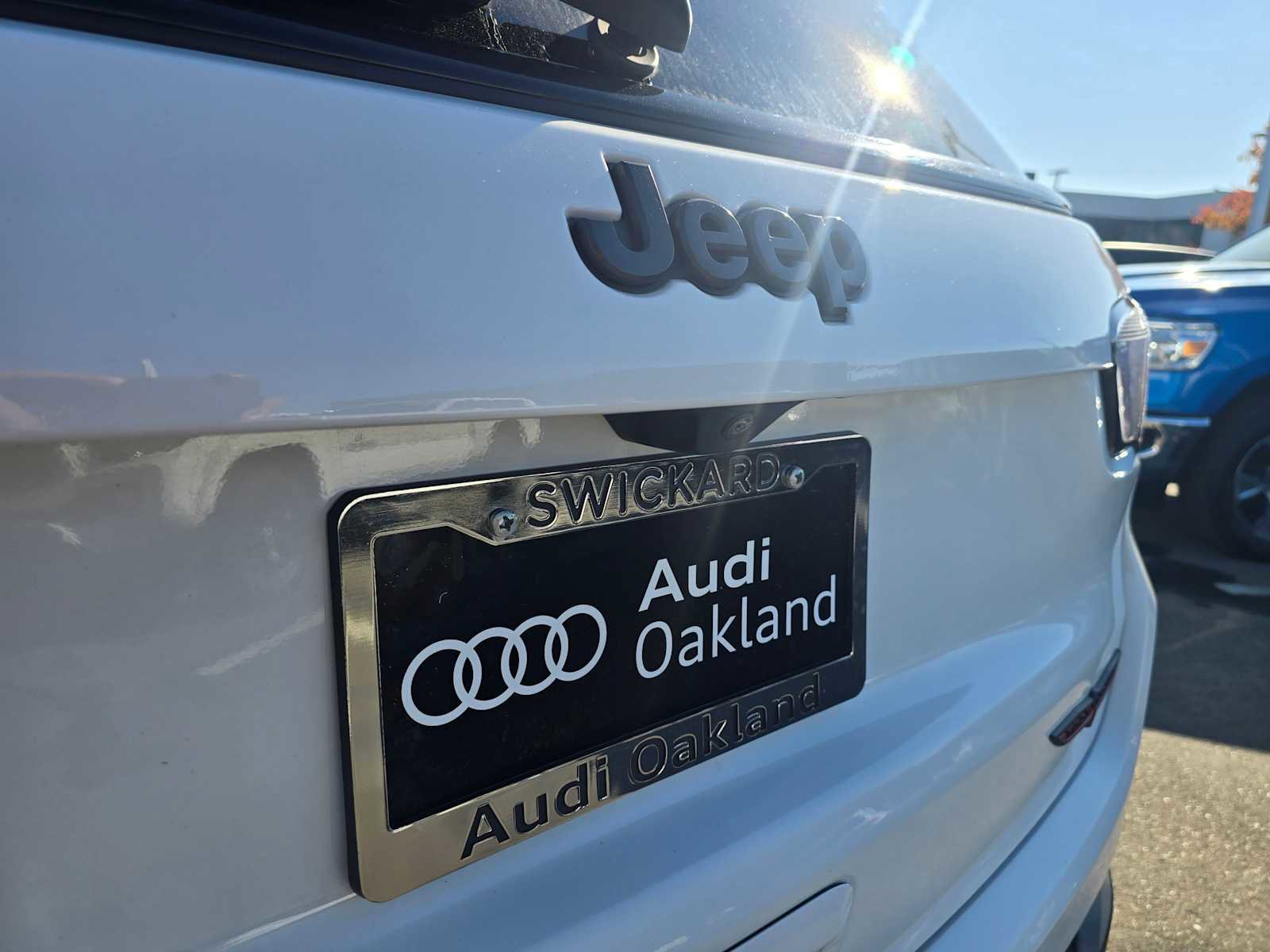 Used 2023 Jeep Compass Trailhawk image 16