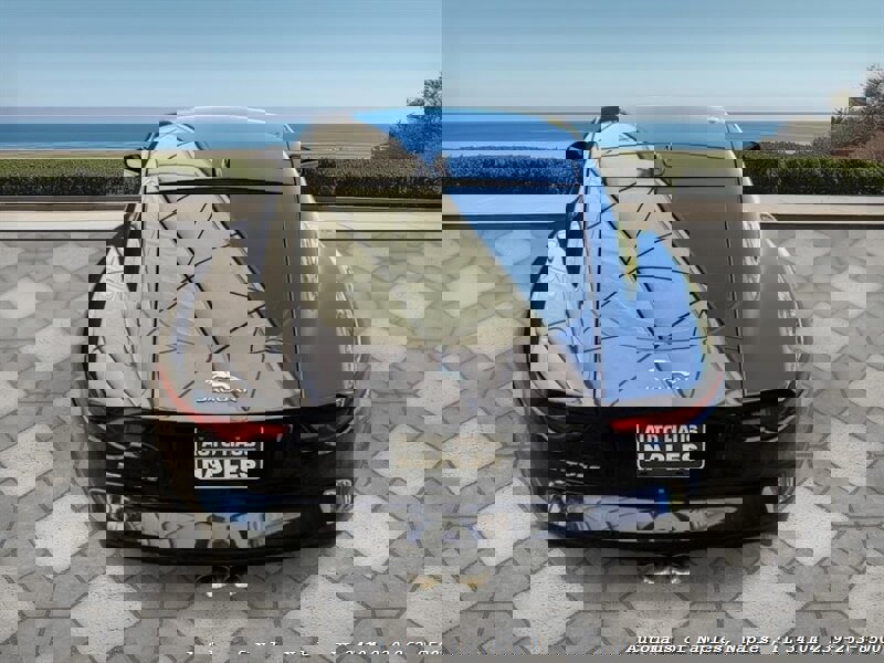 Used 2018 Jaguar F-TYPE Coupe image 12