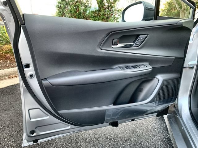 New 2025 Toyota Prius Plug-In Hybrid FWD image 17