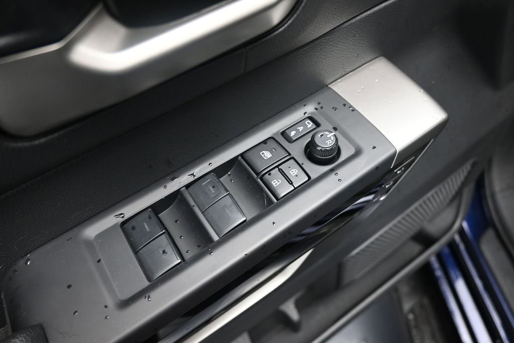 Used 2024 Toyota Tundra Limited AWD/4WD image 17