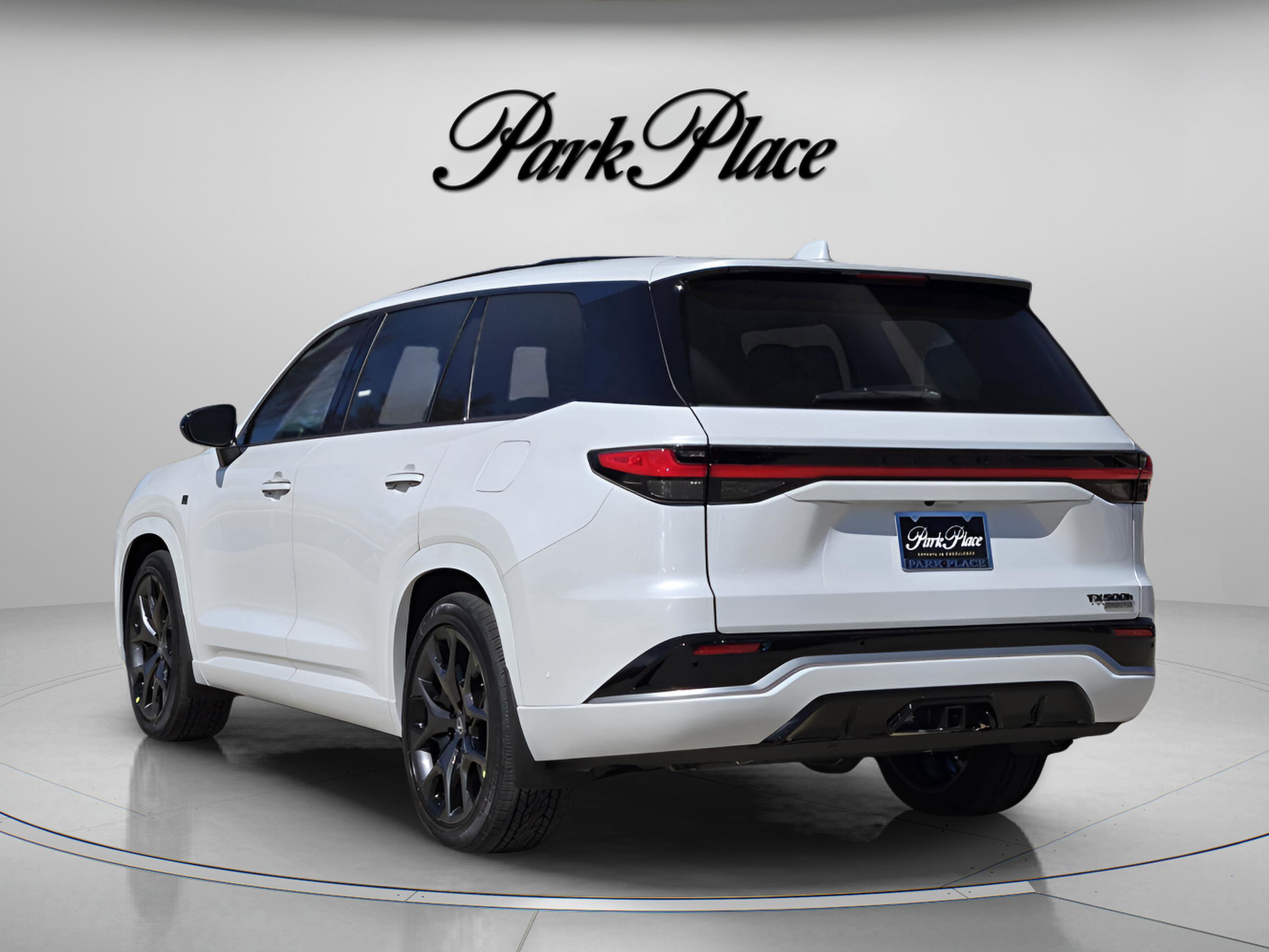 New 2026 Lexus TX 500h AWD image 3