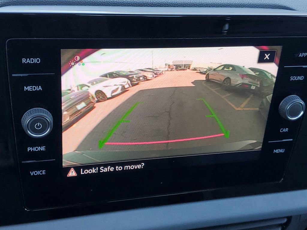 Used 2025 Volkswagen Jetta SE image 22